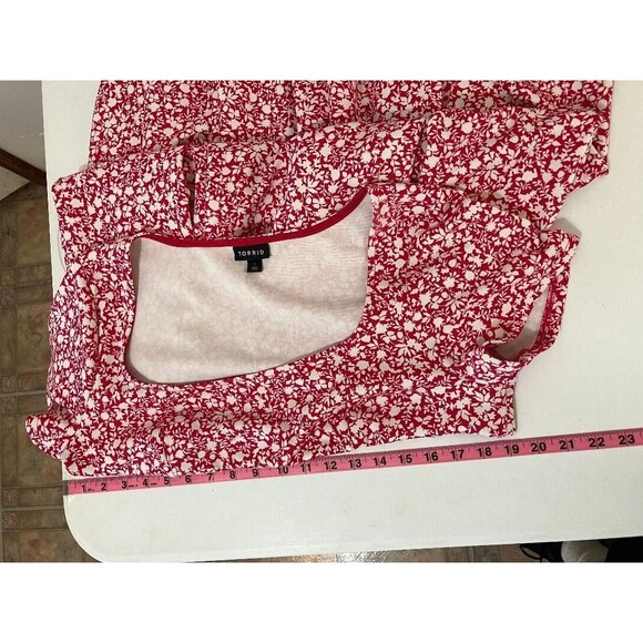 Torrid Maxi Women's Dress 1X Red Floral Cap Sleeve Pleated Fit Flare Pockets EUC - Picture 11 of 12